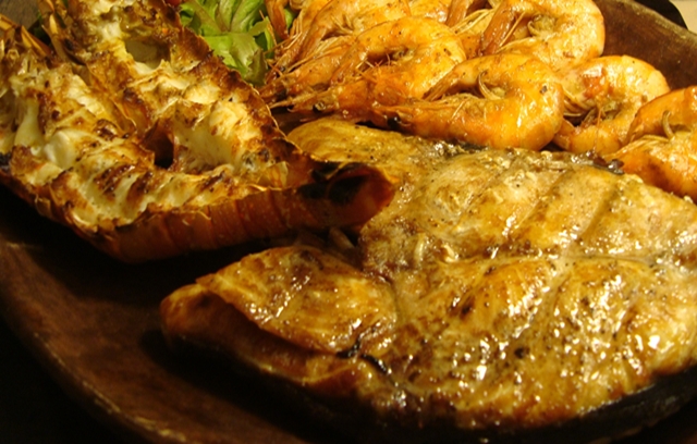 MISTǟO-DE-FRUTOS-DO-MAR